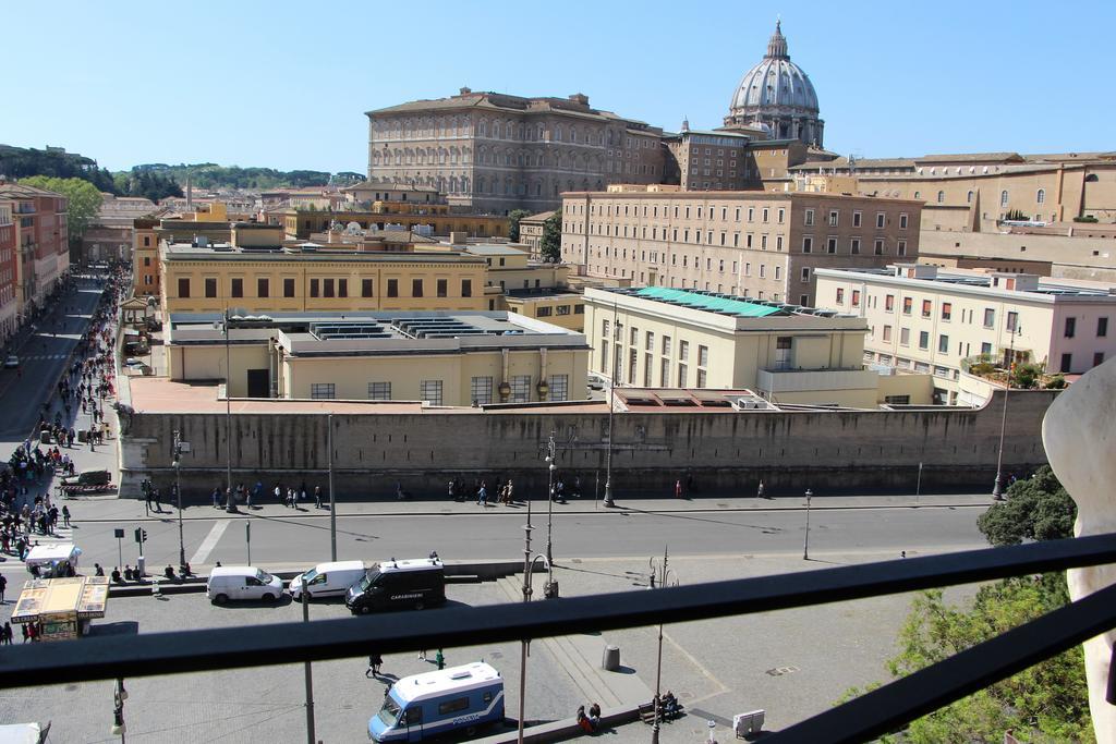 La Rosa Del Vaticano Luxury Apartment Roma Exterior foto